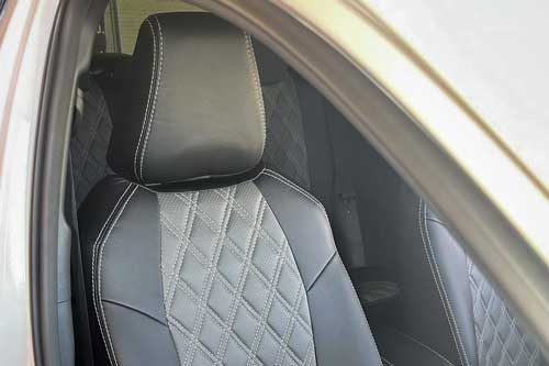 Чехлы на Toyota Corolla E210 (Тойота Королла Е210) из экокожи