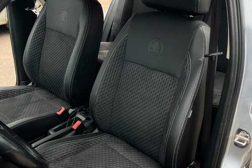 Чехлы на Skoda Octavia Tour из экокожи и итальянской алькантары Comfort Plus 3