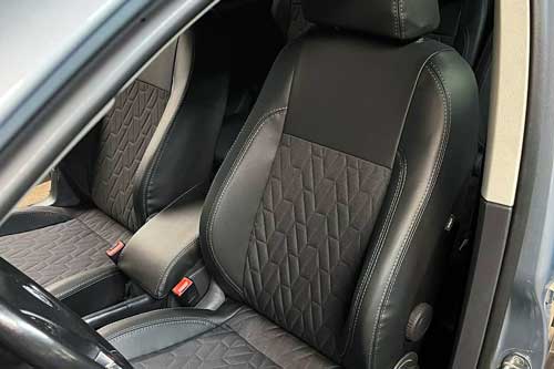 Чехлы на Volkswagen Passat B6 из экокожи и ткани