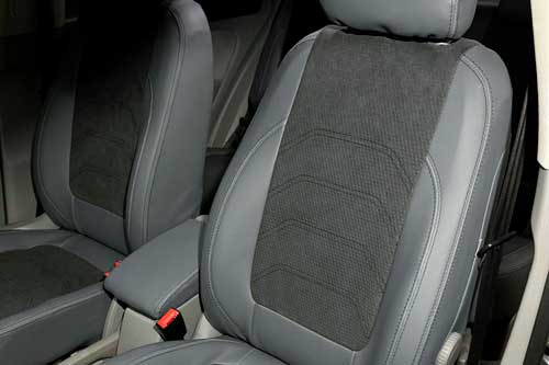 Чехлы на Volkswagen Golf Plus (Фольксваген Гольф Плюс) из экокожи и алькантары