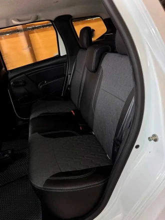 Чехлы на Renault Duster 1 (Рено Дастер 1) из экокожи и ткани с тиснением Sport 3