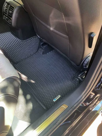 3D EVA коврики на Volkswagen Passat B8 (Фольксваген Пассат Б8) с бортами до 5 см черные