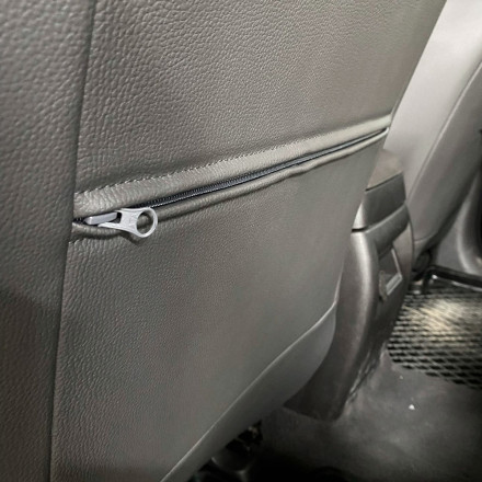 Чехлы на Hyundai Santa FE из экокожи и алькантары с перфорацией