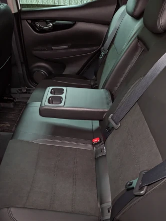 Чехлы на Nissan Qashqai II J11 (Ниссан Кашкай 2) из экокожи и итальянской алькантары Comfort Plus 2