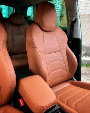 Чехлы на Skoda Karoq Style (Шкода Карок Стайл) из экокожи Sport 3