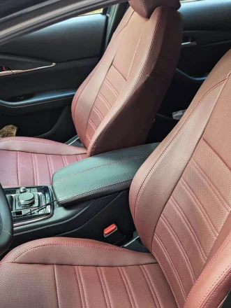 Чехлы на Mazda CX-30 (Мазда СХ-30) из экокожи с перфорацией Comfort Plus 3