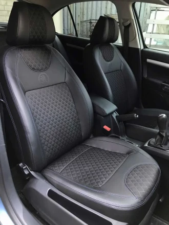 Чехлы на Skoda Octavia A5 из экокожи и ткани Comfort