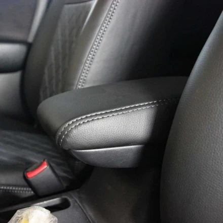 Чехлы на Mitsubishi Outlander I из экокожи Eco Prestige