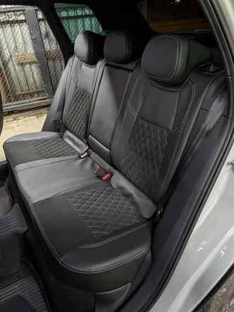 Чехлы на Skoda Karoq Sport Line из и польской алькантары с прострочкой ромб Comfort Plus 3