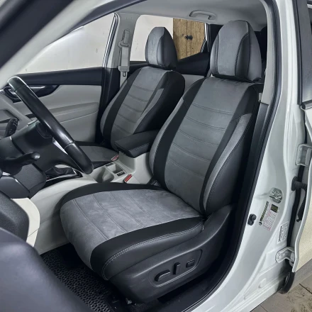 Чехлы на Nissan Rogue Sport III (Ниссан Рог Спорт 3) из экокожи и антары ELA2020P