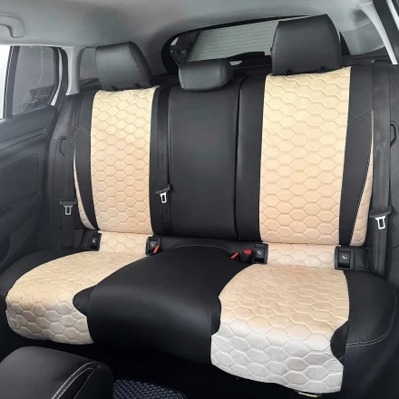 Чехлы на Renault Megane IV из экокожи и антары ELA2020R соты