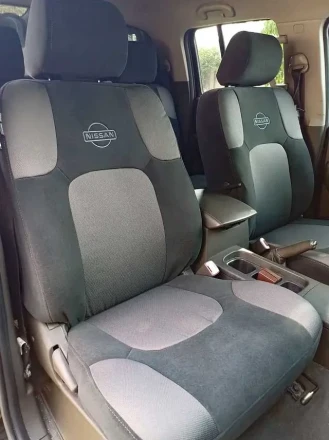 Чехлы на Nissan Navara (Ниссан Навара) из велюра и ткани