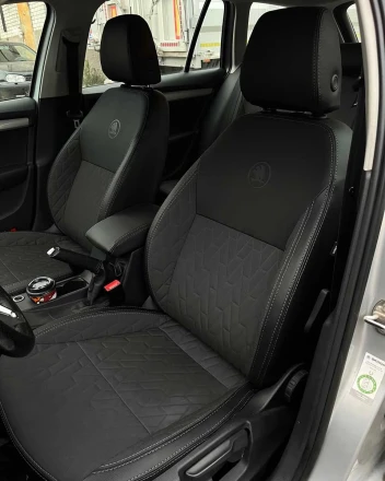 Чехлы на Skoda Octavia A7 (Шкода Октавия А7) из экокожи и ткани Comfort Plus 3