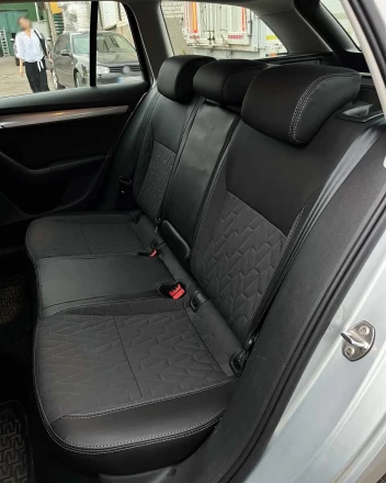 Чехлы на Skoda Octavia A7 (Шкода Октавия А7) из экокожи и ткани Comfort Plus 3