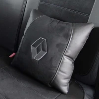 Подушка в авто с лого Renault квадратная из экокожи и антары черная EMC