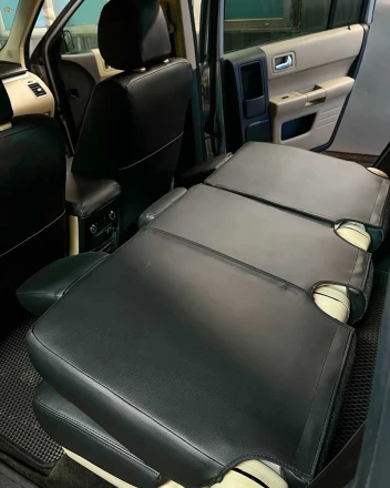 Чехлы на Ford Flex 7 мест (Форд Флекс) из экокожи с прострочкой соты Comfort 3