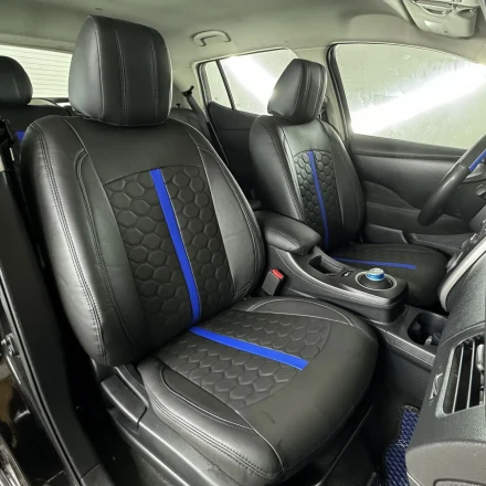 Чехлы на Nissan Leaf I (Ниссан Лиф 1) из экокожи Eco Sport (синяя полоска)