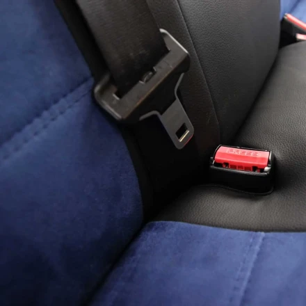 Чехлы на Renault Megane III из экокожи и антары ELA2020P черно-синие