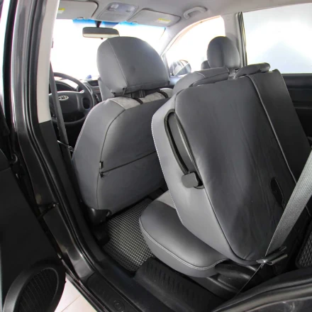 Чехлы на KIA Carens II UN Recaro из экокожи и польской алькантары Antara