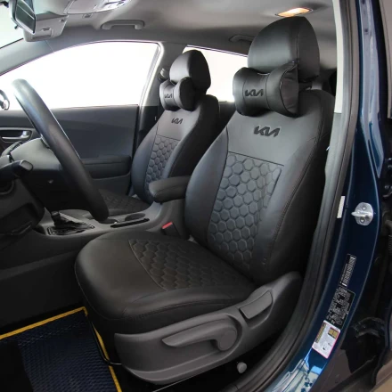 Чехлы на KIA Niro I Hybrid из экокожи EP
