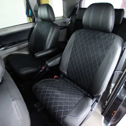 Чехлы на Mitsubishi Grandis (Мицубиси Грандис) 6 мест из экокожи и польской алькантары VPA