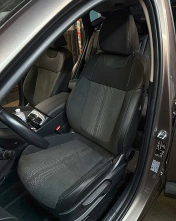 Чехлы на Hyundai Tucson IV из экокожи и алькантары со светоотр. вставками Comfort Plus 2