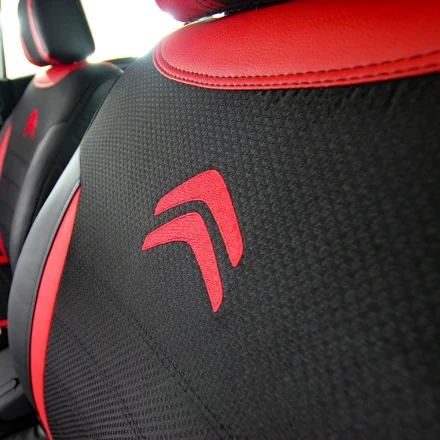 Чехлы на Citroen C4 I (B5) из экокожи и ткани Eco Classic 2020