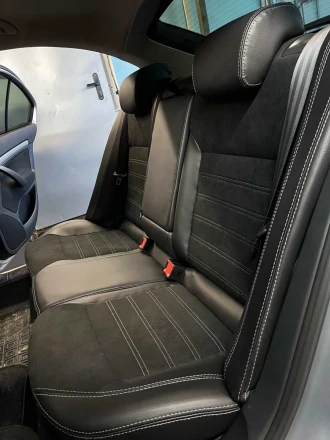 Чехлы на Skoda Octavia A5 из экокожи и итальянской алькантары Sport 3