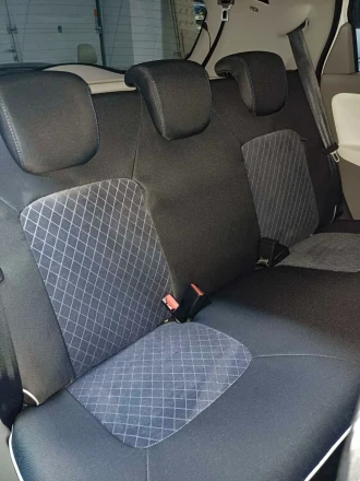 Чехлы на Renault Zoe из ткани и велюра с тиснением ромб и ролом