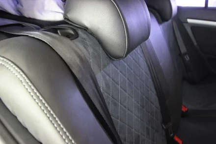 Чехлы на Skoda Octavia A5 из экокожи и антары Antara с прострочкой ромб