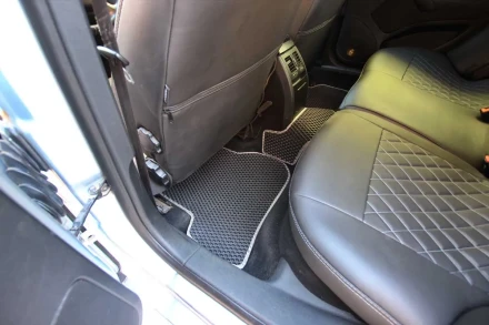 Чехлы на Skoda Octavia A5 из экокожи Eco Prestige