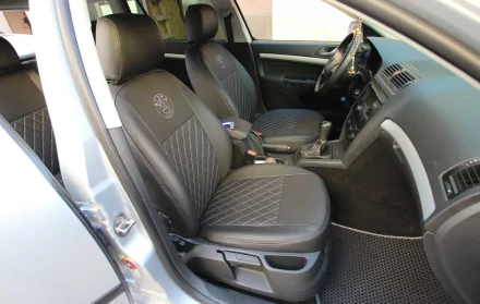Чехлы на Skoda Octavia A5 из экокожи Eco Prestige