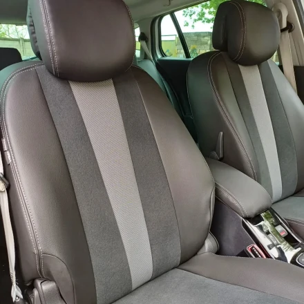 Чехлы на Renault Megane III (Рено Меган 3) из экокожи велюра и гобелена