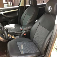 Авточехлы на Skoda Octavia A5 из экокожи и гобелена черно-серые