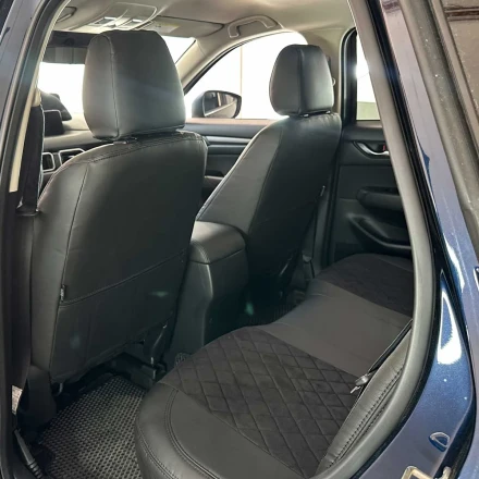 Чехлы на Mazda CX-5 KF из экокожи и польской алькантары VPA