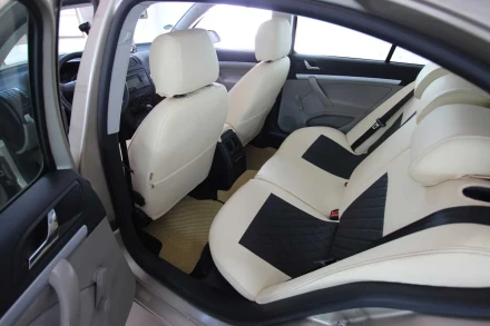 Чехлы на Skoda Octavia A5 седан Eco Prestige бежево-чорные