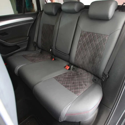 Чехлы на Volkswagen Golf VII (Фольксваген Гольф 7) из экокожи и антары EPA