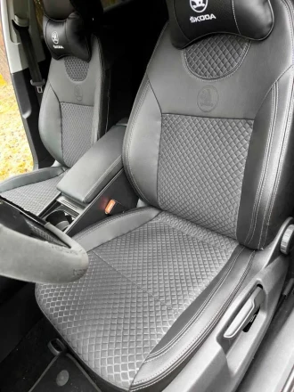 Чехлы на Skoda Superb III (Шкода СуперБ 3) из экокожи и ткани с тиснением ромб Comfort Plus 2