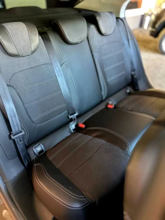 Чехлы на Renault Megane IV (Рено Меган 4) из экокожи и итальянской алькантары Sport 3