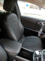 Чехлы на Chrysler 200 из экокожи с перфорацией