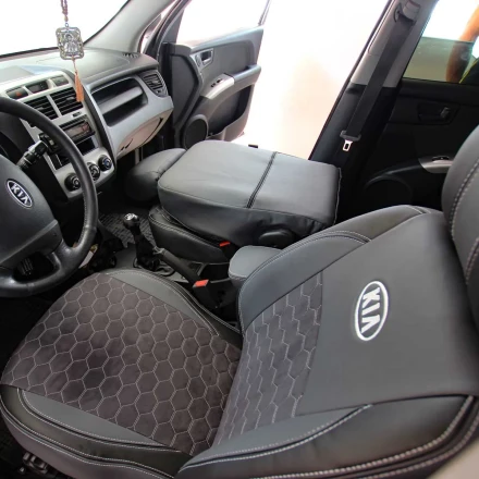 Чехлы на KIA Sportage II из экокожи и антары Vip Elite серо-черные