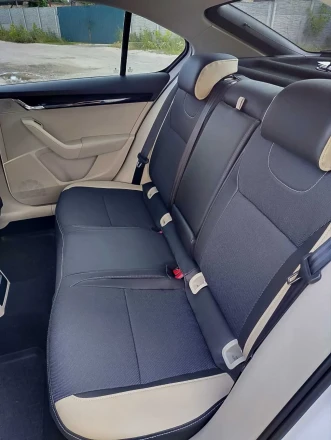 Чехлы на Skoda Octavia A7 (Шкода Октавия А7) из экокожи и ткани