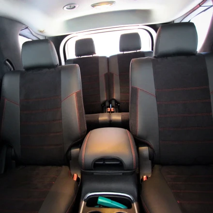 Чехлы на Dodge Durango III (Додж Дюранго 3) из экокожи и антары ELA2020P