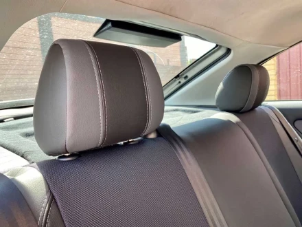 Чехлы на Skoda Octavia Tour из экокожи и ткани Vip Elite