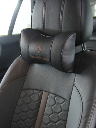 Подушка на подголовник из экокожи EMC с лого Mercedes Benz черная