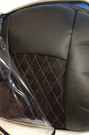 Чехлы на Dodge RAM (Додж Рам) из экокожи и антары з ромбом