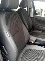 Чехлы на Skoda Yeti из экокожи и гобелена