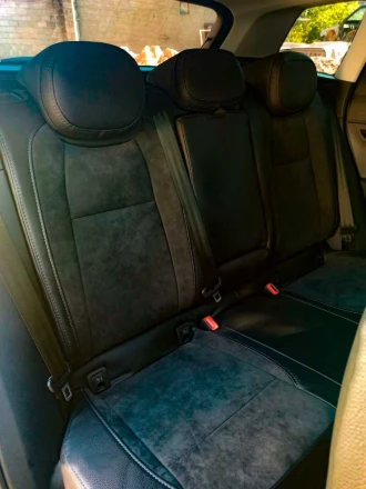 Чехлы на Шкода Карок Стайл (Skoda Karoq Style) из экокожи и антары