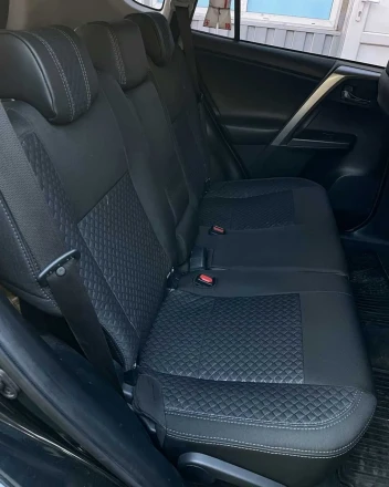 Чехлы на Toyota RAV4 CA40 (Тойота РАВ4) из ткани Comfort 1