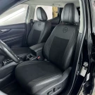 Чехлы на Nissan Rogue Sport (Ниссан Рог спорт) из экокожи и польской алькантары (антары) VE